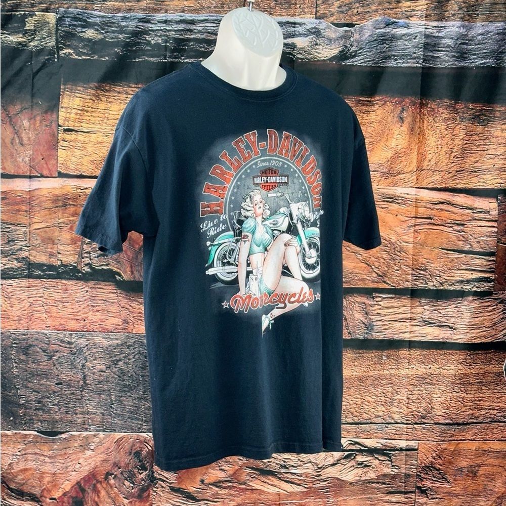 Harley-Davidson Navy Tee with Retro Motorcycle Graphic - Picture 9 of 15